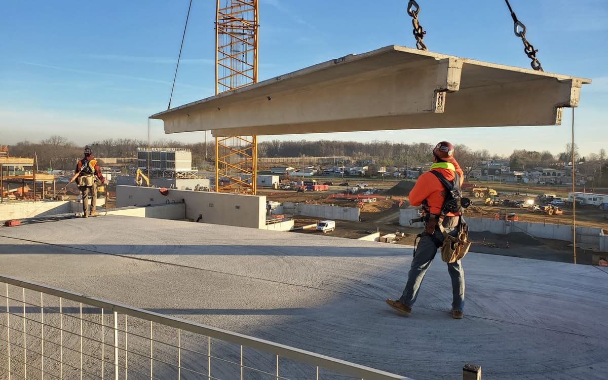 Girder lift during a bridge rehabilitation